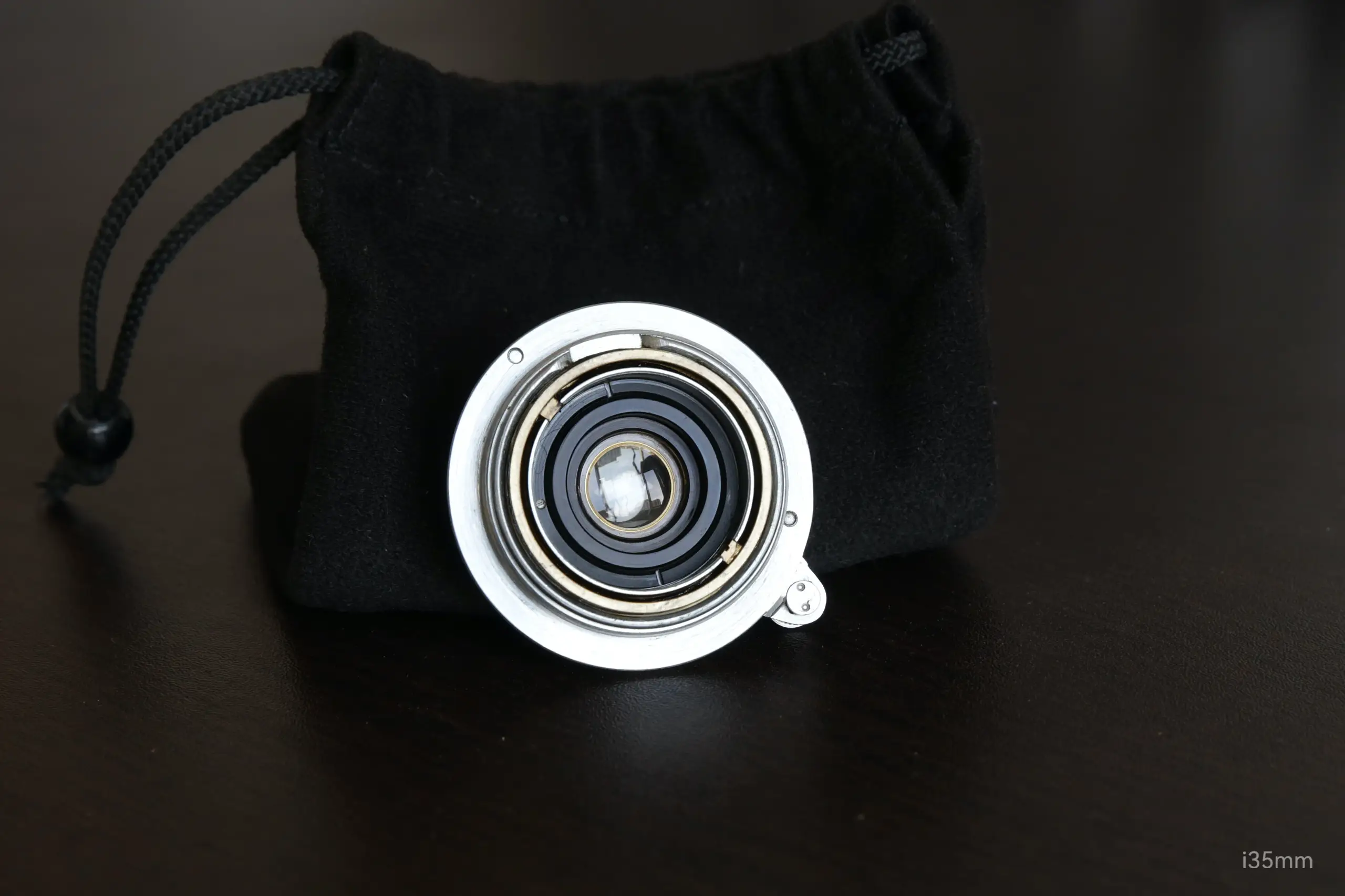 Leica Elmar 35mm f/3.5 Review: The Pocket-Sized Time Leica Elmar 35mm f/3.5 Review: The Pocket-Sized Time